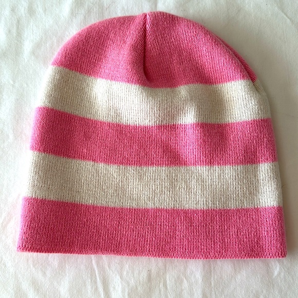 St. Andrews Old Course Beanie NWOT - Picture 2 of 7